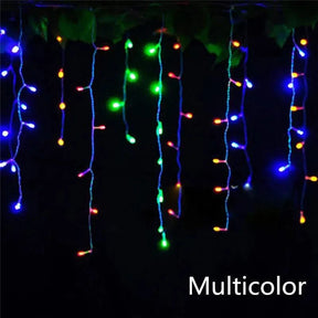 Cortina de Luzes LED Natalinas – Encanto e Magia para sua Casa