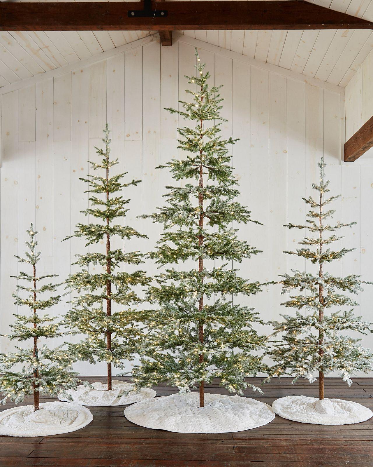 Árvore de Natal Slim Alpine com Galhos Articulados, Suporte Metálico e Micro LEDs Embutidos
