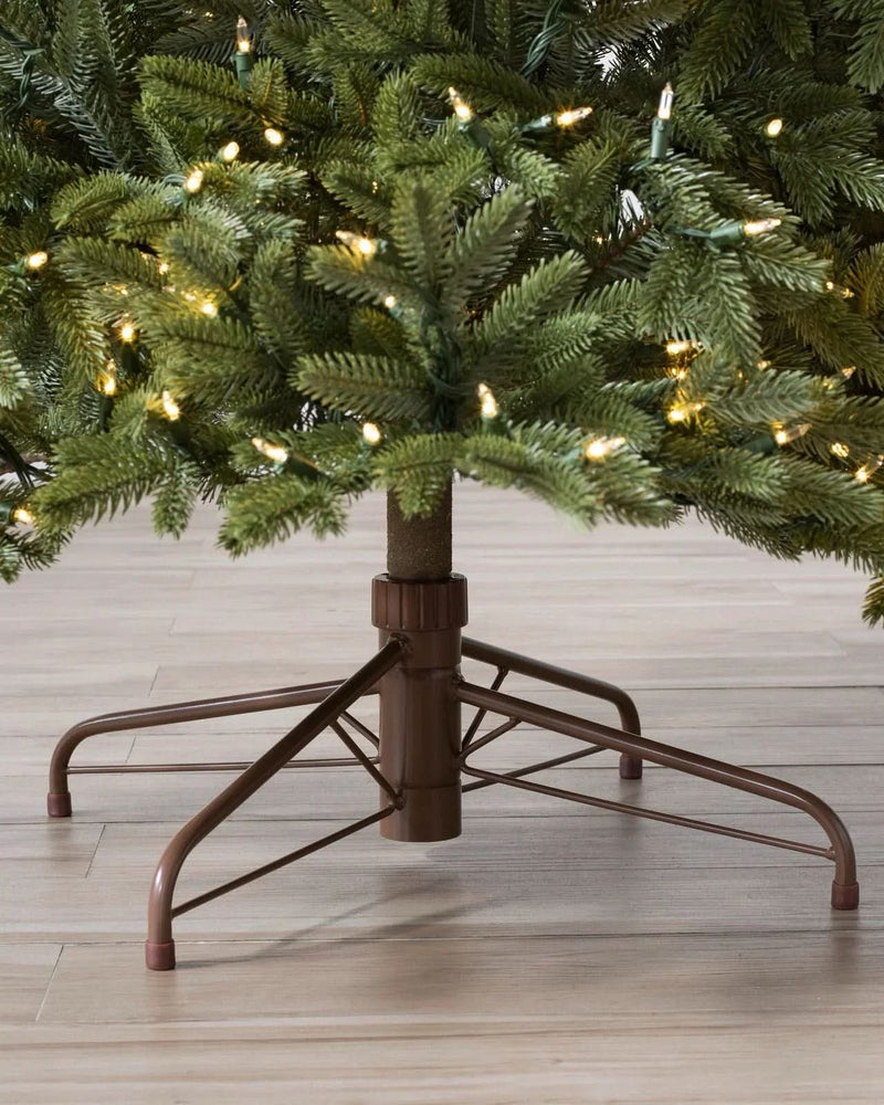 Árvore de Natal Silverado Slim com Galhos Articulados, Suporte Metálico e Micro LEDs Embutidos 4