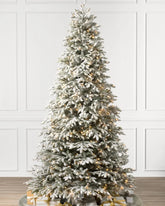 Árvore de Natal Nevada Frosted Fraser com Galhos Articulados, Suporte Metálico e Micro LEDs Embutidos
