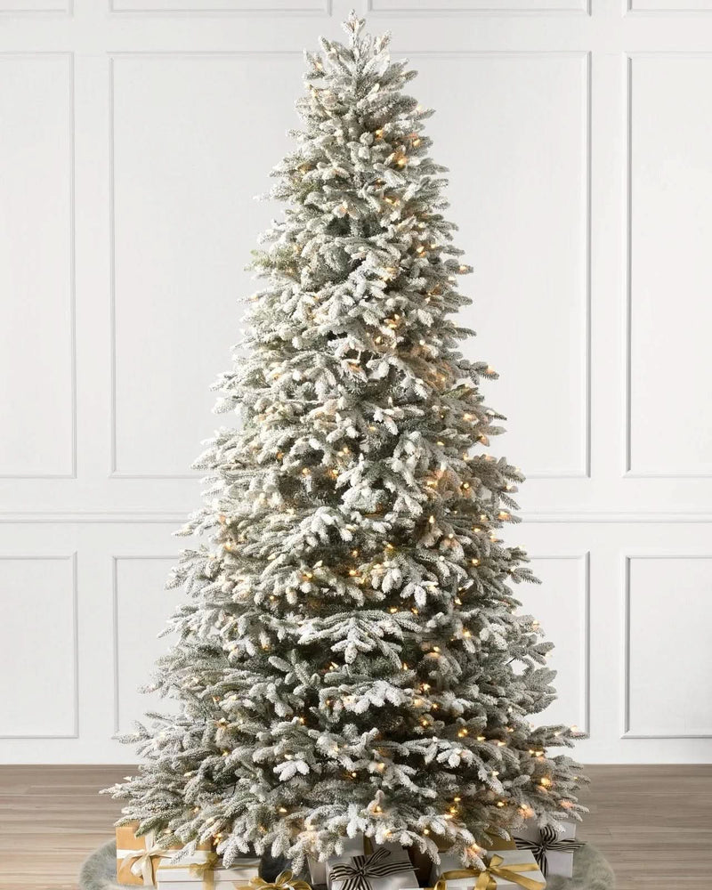 Árvore de Natal Nevada Frosted Fraser com Galhos Articulados, Suporte Metálico e Micro LEDs Embutidos 1