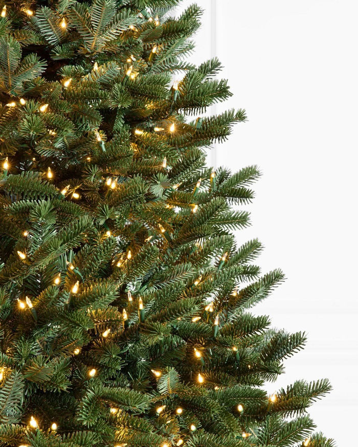 Árvore de Natal Verde Tradicional com Galhos Articulados, Suporte Metálico e Micro LEDs Embutidos 2